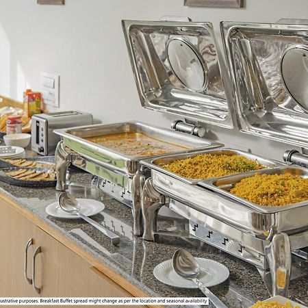 Itsy Hotels Anjali Mahal, 500 Mtrs From Mathura Railway Station エクステリア 写真