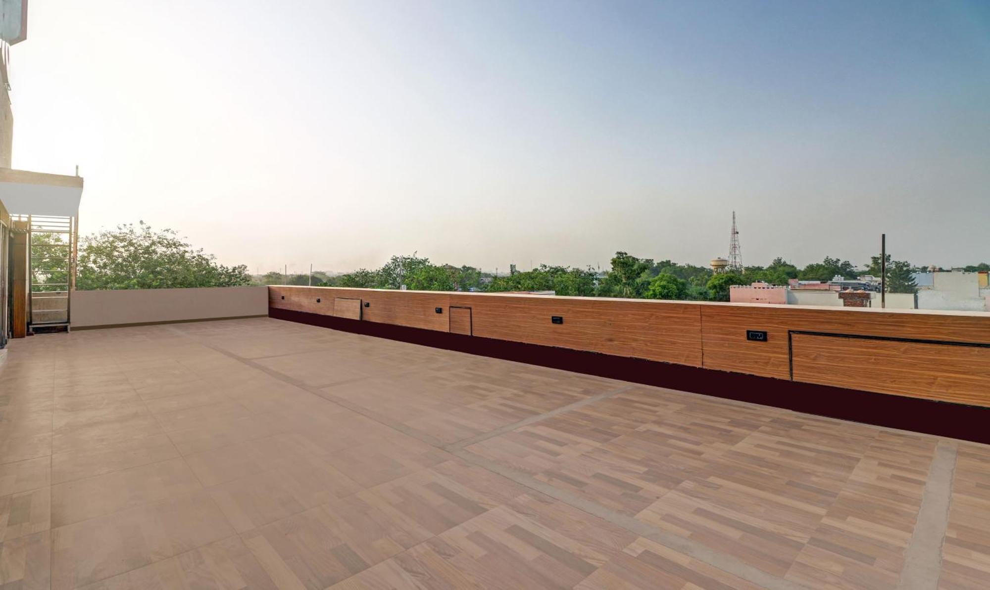 Itsy Hotels Anjali Mahal, 500 Mtrs From Mathura Railway Station エクステリア 写真